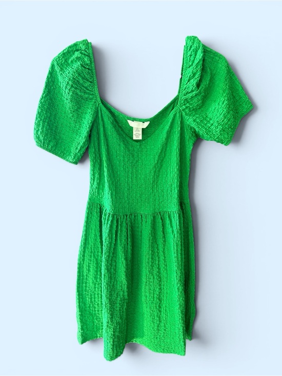 H&M Dresses & Skirts - H&M Green Textured Puff-Sleeve Mini Dress